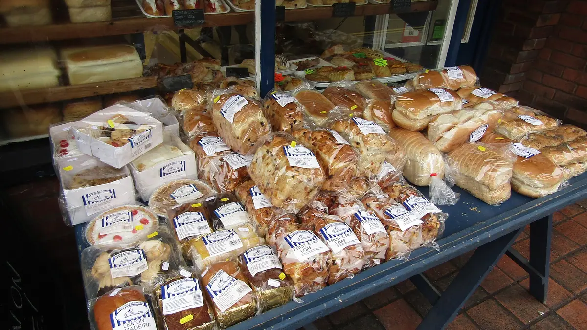 Greggs Bakers – bakery in Basildon town centre